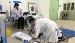 市人民医院开展临床技能操作考核
