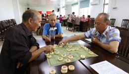 崇左市人民医院举办2019年离退休人员重阳节棋牌趣味活动