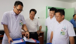 崇左市市委书记刘有明到崇左市人民医院调研创“三甲”工作