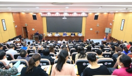 自治区卫生健康委专家组到崇左市人民医院开展医疗机构执业校验并变更现场审查工作