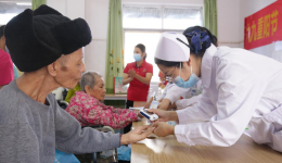 情系福利院 浓浓敬老情 ——市人民医院到江州区社会福利院开展义诊活动
