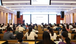 市人民医院召开干部职工会议