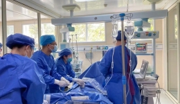 突破！崇左市人民医院首次独立完成体外肺膜氧合（ECMO）治疗技术