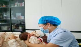 “互联网+护理”解燃眉之急！ 专业护士上门为产后妈妈解决哺乳难题